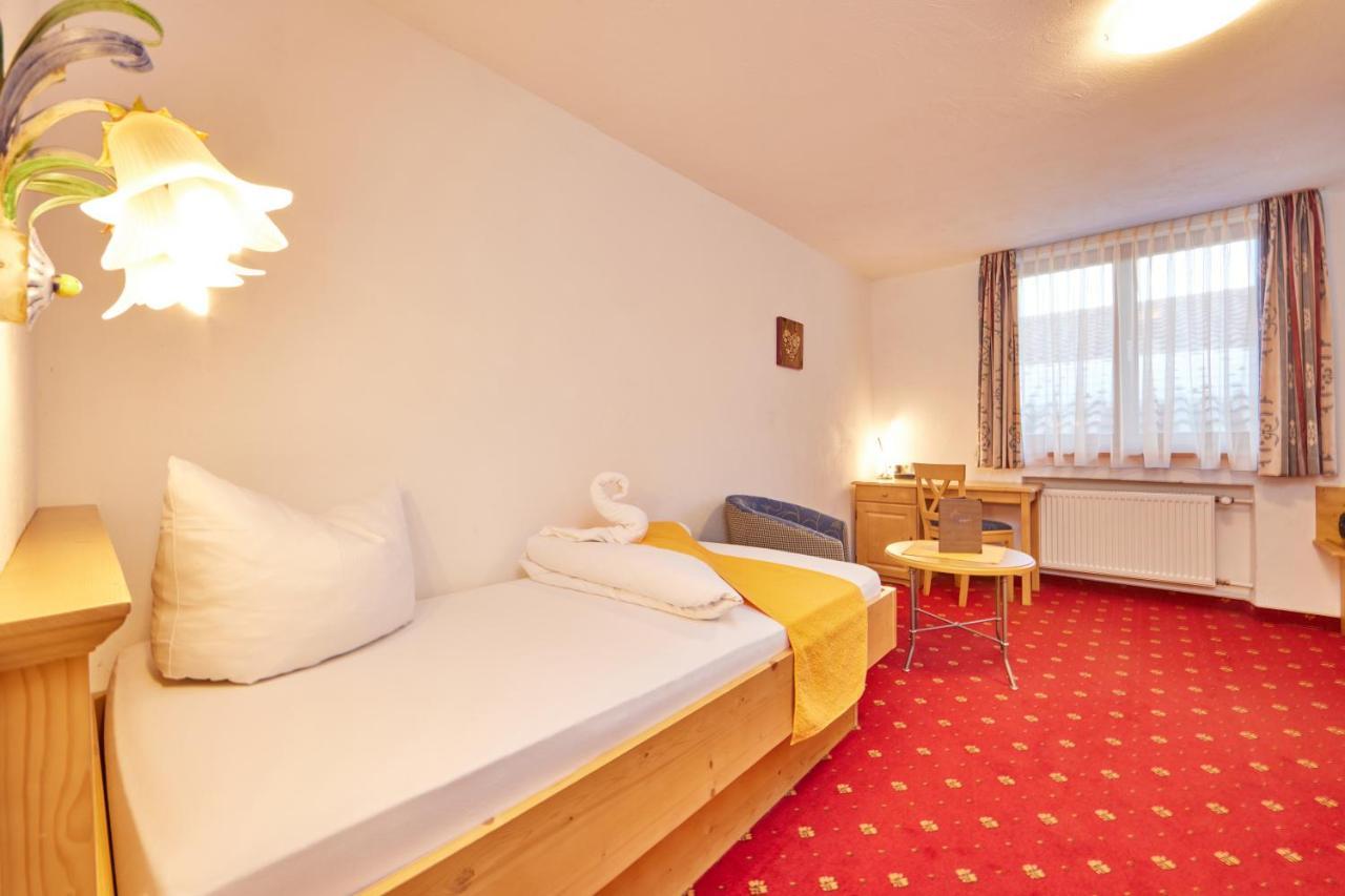 Alpenhotel Rieger Mittenwald Εξωτερικό φωτογραφία